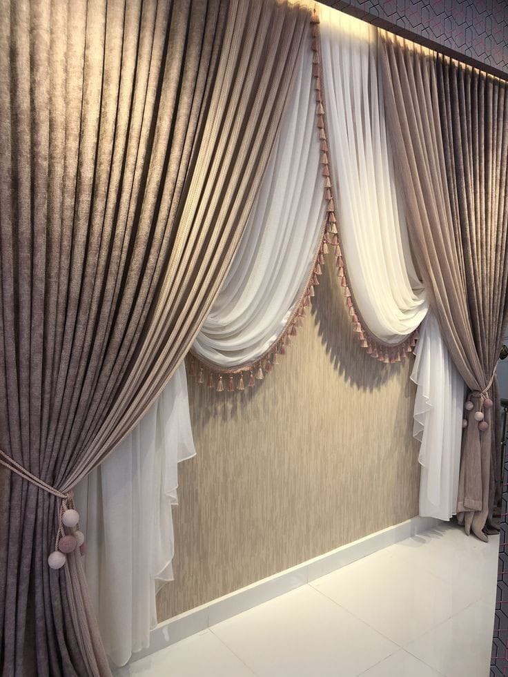 Trendy Modern Curtain Designs for Your Living Room